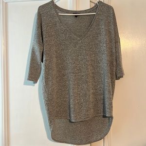 Express V-Neck 3/4 sleeve top size medium